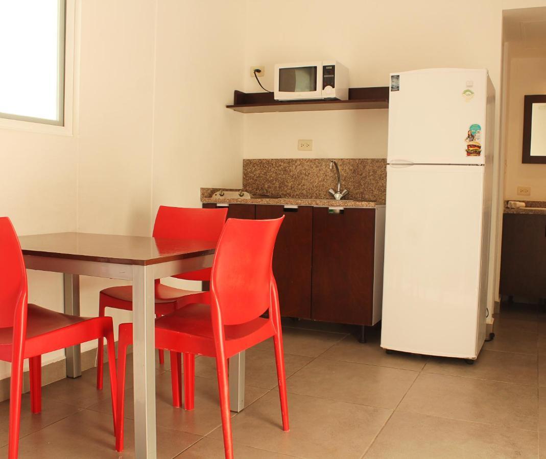 Campus Merida Aparthotel Екстер'єр фото
